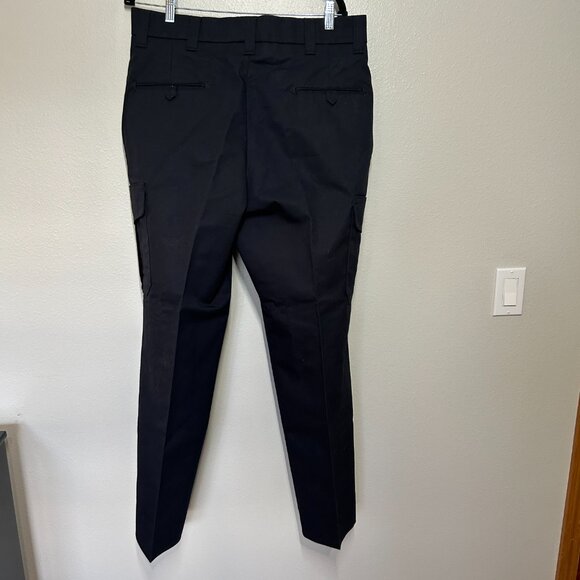 VF IMAGEWEAR COOL FLEX CARGO PANTS MENS NAVY BLUE SIZE 36R  37U  NWT - Picture 1 of 6